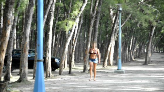 Plage vandalisée : l’éclairage fait défaut à Mont-Choisy