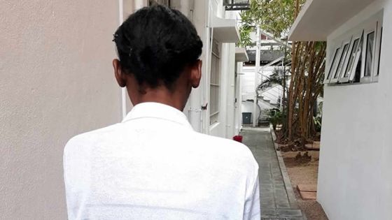 Son employeur l’a renvoyée : elle lance un appel à l’aide pour financer ses études