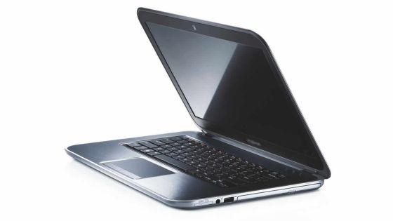 Remerciements : elle reçoit un ‘laptop’