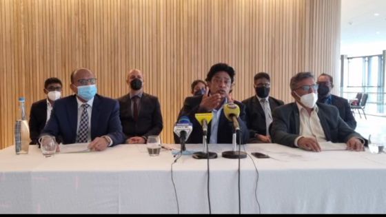 Nando Bodha face à la presse