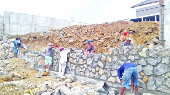  Real estate sector : A multi-billion cash cow