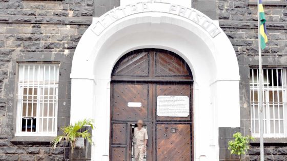 Prison : ces mesures qui mettent le feu aux poudres