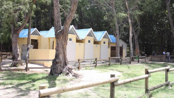 Entretien de toilettes publiques : contrat résilié, il ne peut payer ses employés