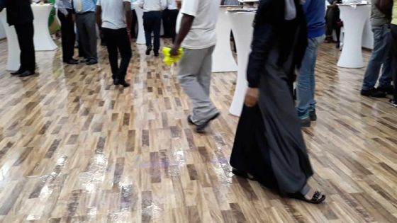 Conseil de district de Moka : le Premier ministre inaugure une salle des fêtes en piteux état