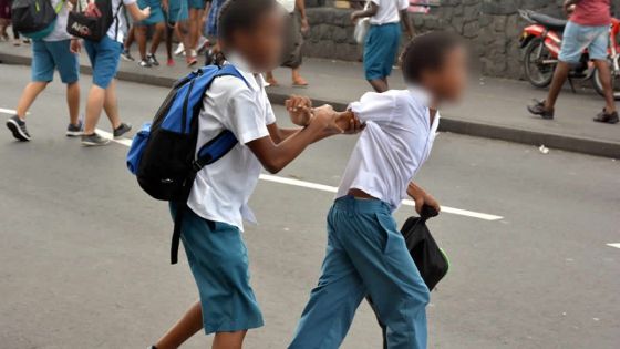 Violences à l’école : le ministère de l’Éducation s’attaque à l’indiscipline