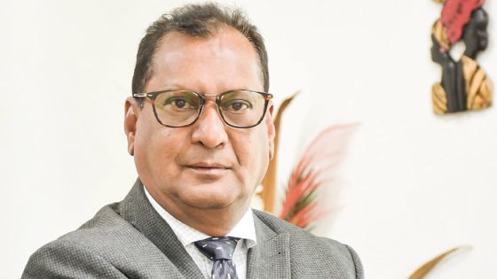 Conflits, comportements des élèves…Tableau noir, réalité colorée : les défis du métier d’enseignant