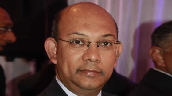 Séjour à l’hôtel Maritim : le ministre Sinatambou porte plainte au CCID contre un quotidien pour diffamation