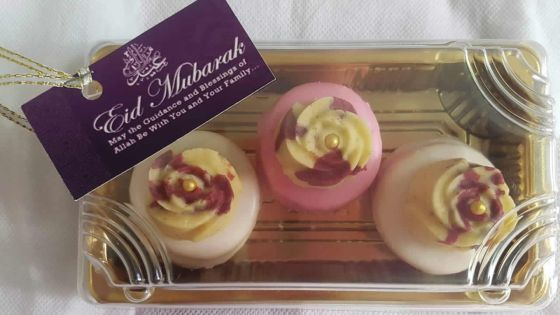 En marge de l’Eid-Ul-Fitr : les pâtissiers innovent avec l'Eid box 