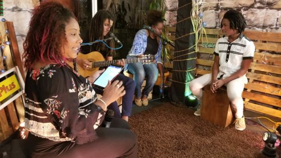 En live avec Tia Chenney : Jerry N The Resistance dans Jammin'