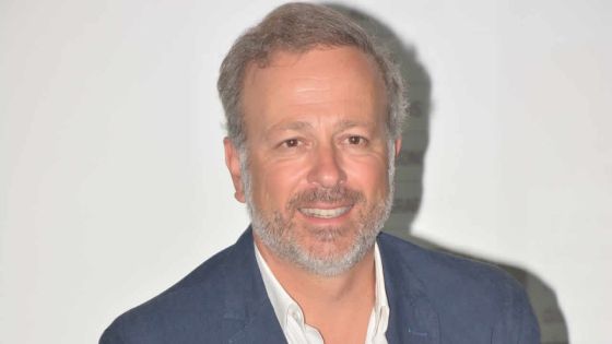 Antoine Cormery de France 24 : «Si le journaliste se contente d’être un porte-micro, il perdra son utilité sociale»