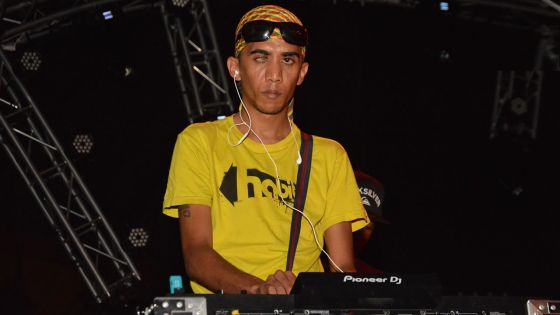 À la recherche d’un emploi - David, DJ et aveugle : «Je ne vis pas, je survis»