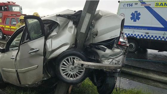 Côte-D’Or : une voiture dérape et termine sa course contre un pylône électrique