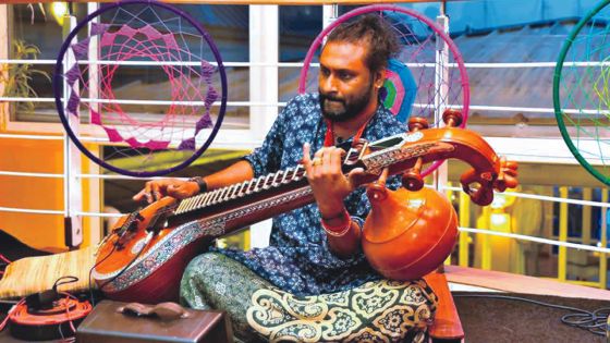 Au Domaine Les Pailles : le DJ Akhil Taneja invité au Divali Mela