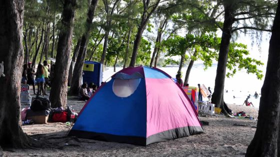 Camping sur la plage publique : le dépôt de Rs 3 000 fait tiquer