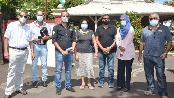 Non-paiement des allocations : des enseignants manifestent devant la PSEA