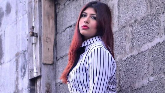 Neidi Thatcher : the party girl