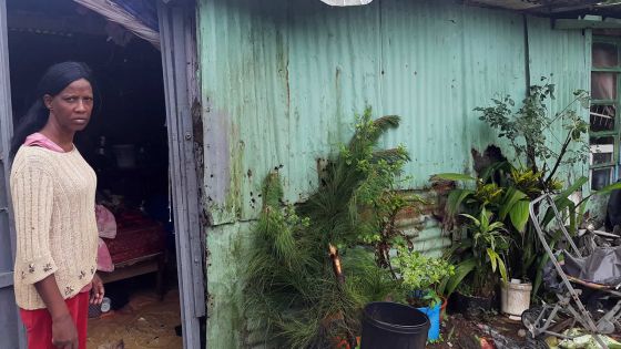 Vivre dans la précarité lors d’un cyclone : Rose-Marie se débrouille avec les moyens du bord