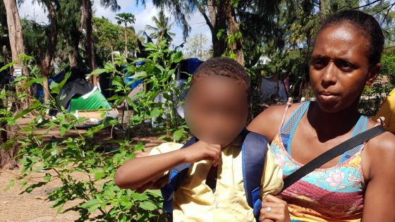 Après avoir vécu comme une SDF : les efforts d’une mère pour sortir de la misère