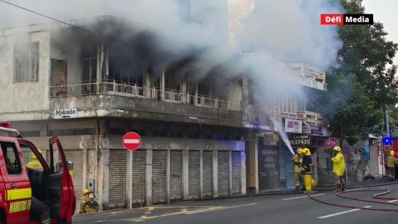 En face des Casernes Centrales : l’incendie maîtrisé, la thèse d'un acte criminel privilégiée 