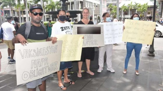 Deux manifestants écopent d’une amende de Rs 2000 pour non-port du masque