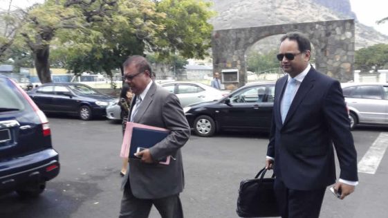 CCID : Aadil Ameer Meea porte plainte contre Ravi Rutnah 