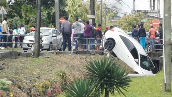 Accident spectaculaire à Floréal