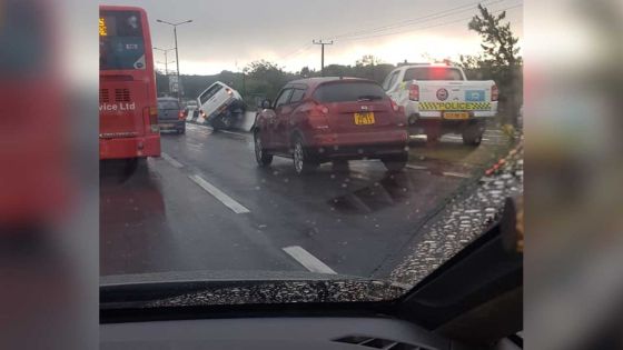 La Vigie : spectaculaire sortie de route