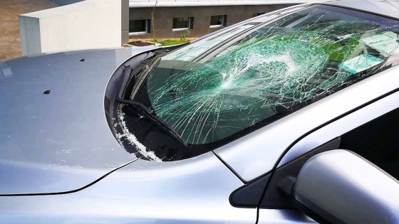 Résidence Kennedy : 4 officiers de l'Icac agressés à coups de sabre, de brique et de javelot après une course-poursuite 