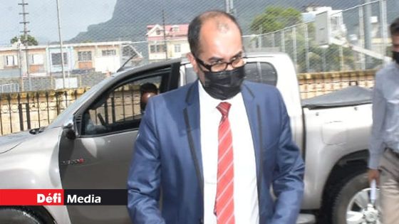 Akil Bissessur : «Un policier est entré dans mon appartement avec le sac à la main»