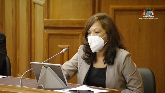 Confinement : Stéphanie Anquetil s’interroge sur le plan d’urgence mis en place pour les femmes victimes de violences domestiques 