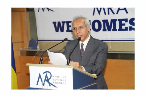 Medical Council : Anwar Husnoo réfute les allégations d’ingérence 