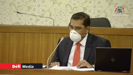 Covid-19 : de faux certificats de vaccination en vente dans le pays, selon Farhad Aumeer