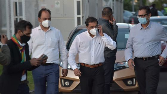 Navin Ramgoolam en « Intensive Care Unit », le Dr Farhad Aumeer rassure