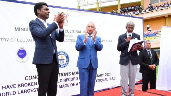 Record mondial : plus de 4 mois de préparation, 170 collèges impliqués, indique Teeluck