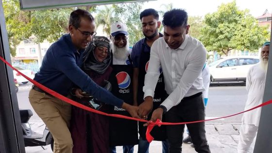 Plaine-Verte : Osman Mahomed aux côtés d’Eshan Juman ce vendredi pour l’inauguration d’une pizzeria