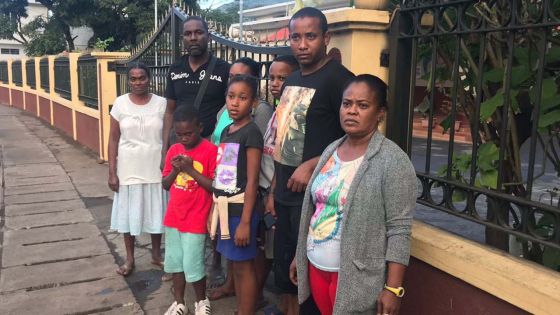 Centre de refuge de Bambous : «Zot inn tir nou bann zafer, inn met deor», raconte un sinistré