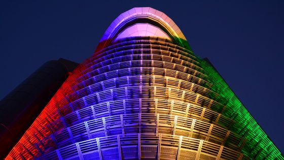 Marché de devises : le dollar frôle les Rs 43