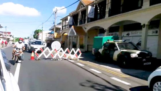 39e jour de confinement : barrage policier à Sainte-Croix 