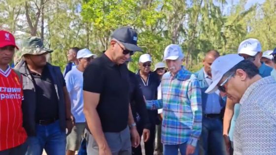 En direct de l'île-aux-Bénitiers :  visite de Paul Bérenger et de plusieurs ministres