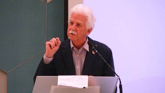 Paul Bérenger : « Pravind Jugnauth a volé à la rescousse de son ministre du Commerce »