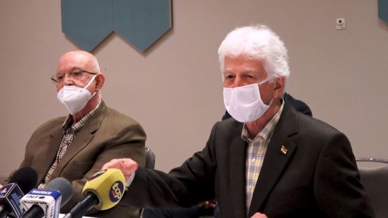 Qualifiant l'Icac de «cover-up machine», Bérenger réclame la démission de Collendavelloo et de  Naidoo 