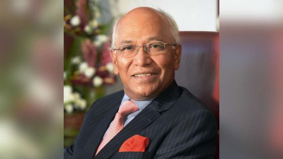 Rundheersing Bheenick, ancien Gouverneur de la Banque de Maurice : «La Covid-19 est venue planter le dernier clou dans le cercueil»