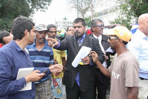 Metro Express : Me Kaviraj Bokhoree plaide pour la création d’un front commun de l’opposition