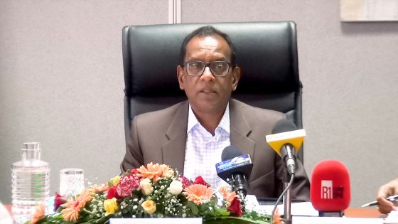 Conséquence de la Covid-19 : la valeur du secteur d’exportation accuse une baisse de Rs 5,3 milliards, indique Sunil Bholah