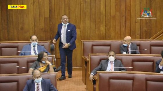 Parlement : Bobby Hurreeram à Shakeel Mohamed : «Anou al CID»