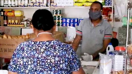 Confinement : des boutiquiers racontent les difficultés qu'ils rencontrent  