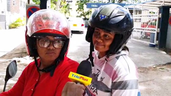 Elections villageoises : «Si mo ti poz kandida vremen mo ti pou ed tou dimounn, mo tir tou mo kass mo donn tou dimounn», dit l'une des soeurs Brasse.