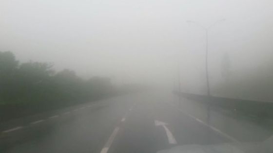 Visibilité réduite sur les routes : soyez prudents !