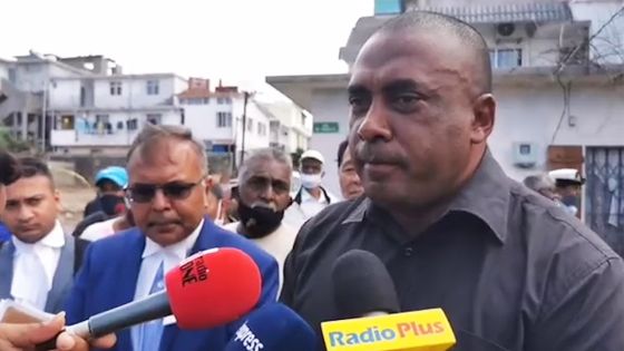 «Monn born fighter, mo pou mor fighter», dit Bruneau Laurette après le développement en Cour 