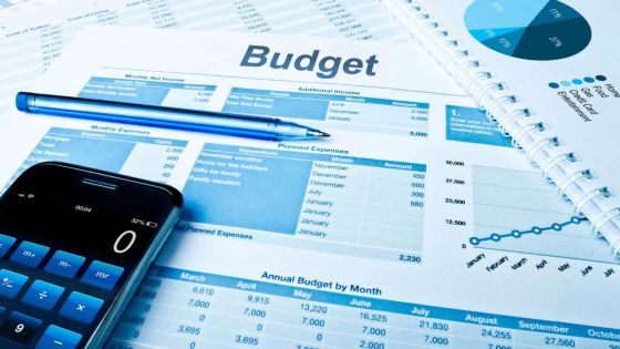 Propositions budgétaires 2023-24 : les ministères sous pression pour éviter gaspillages et lacunes 